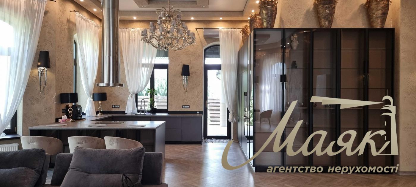 Оренда одноповерхового будинку 250 м² в с. Віта-Поштова в марокканському стилі, Київська область