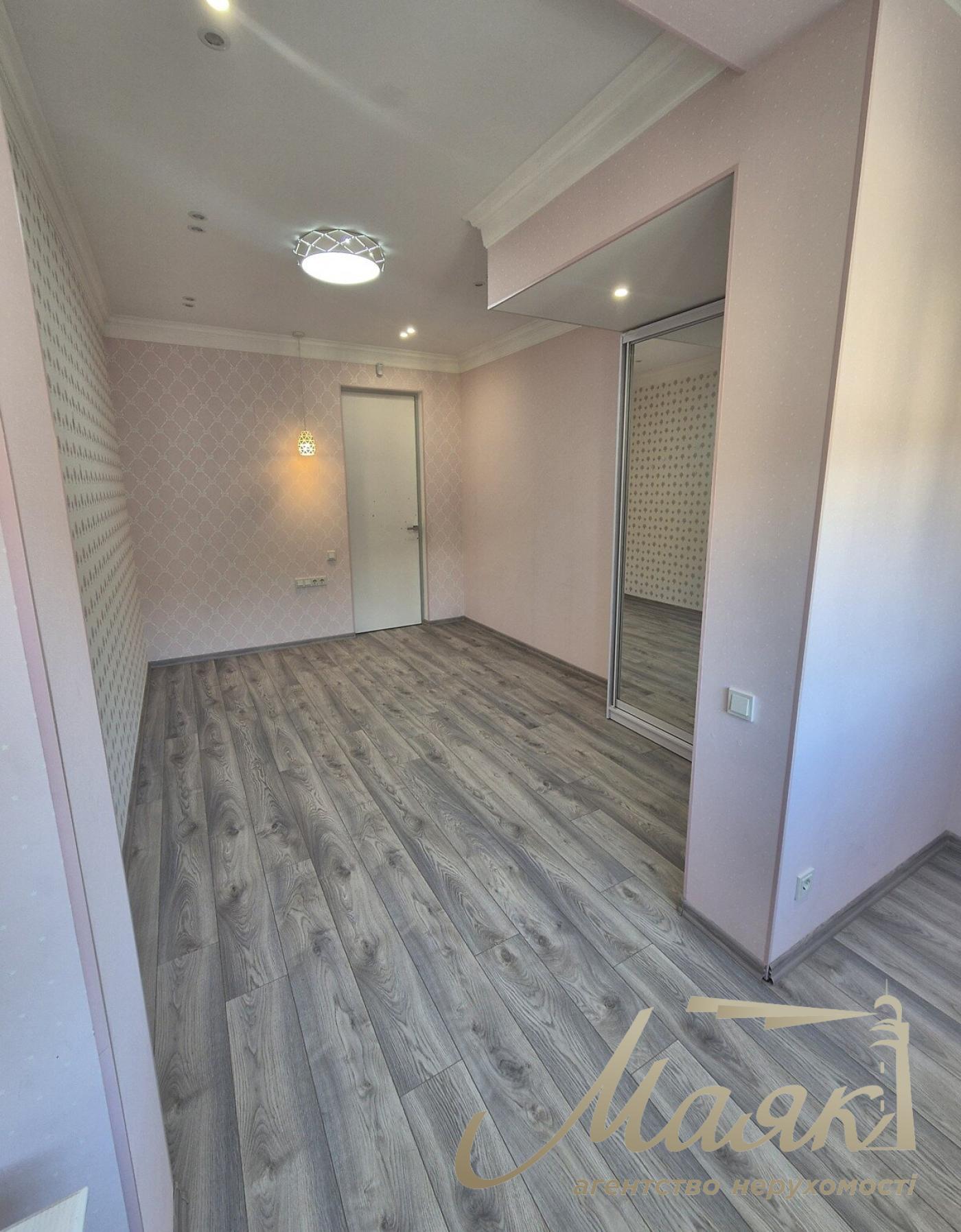 Rent duplex 3-bedroom apartment 150m2 Residential Complex Podol Grad str. Degtyarnaya 7