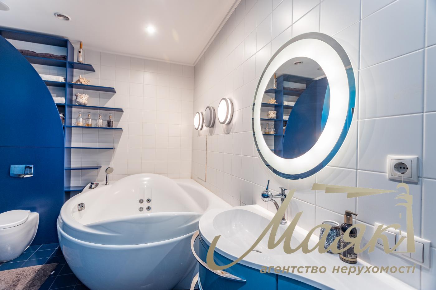 Rent 180m2 view apartment in LCD Novopecherskie Lipki, Andriy Verkhoglyada/Dragomirov Street 5, Pechersk, Kyiv