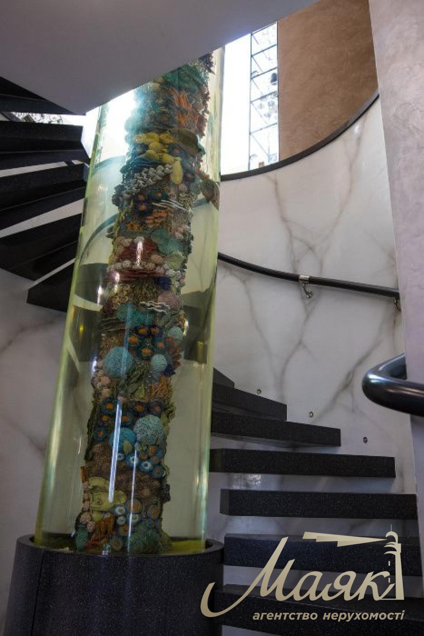 Sale of a penthouse with a view and a terrace of 416 m2 on Dneprovskaya Embankment, Osokorki