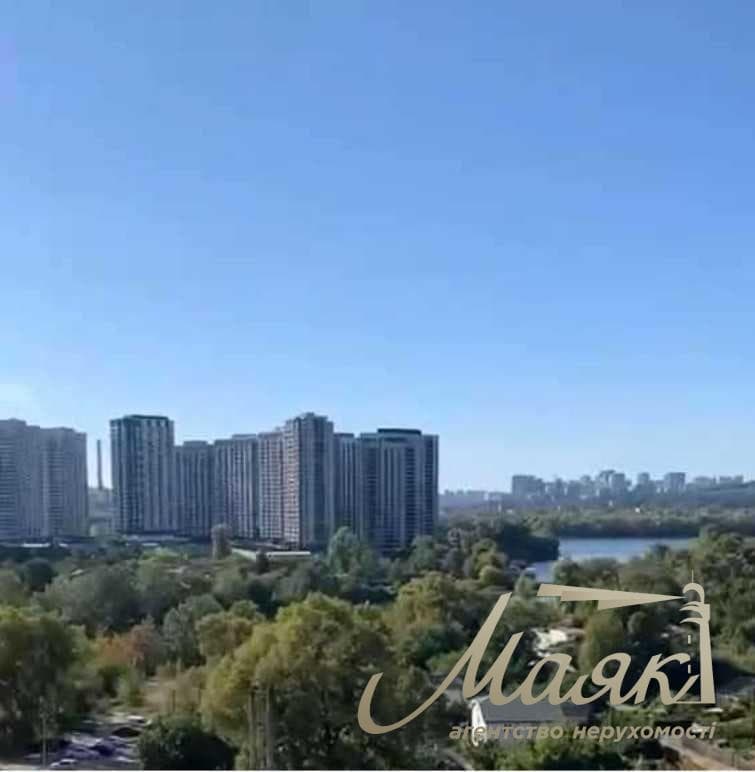 Продаж 2-кімнатної квартири з ремонтом, ЖК Seven (Севен), Осокорки