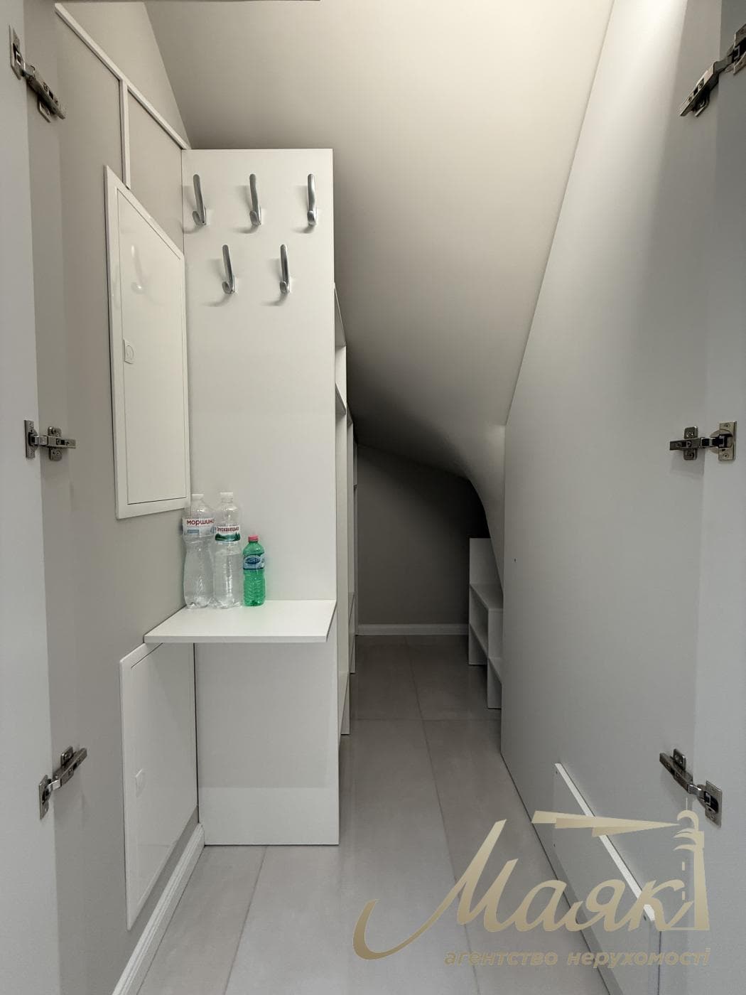 100-square-meter penthouse for rent in the Podvysotsky residential complex, Podvysotsky Street