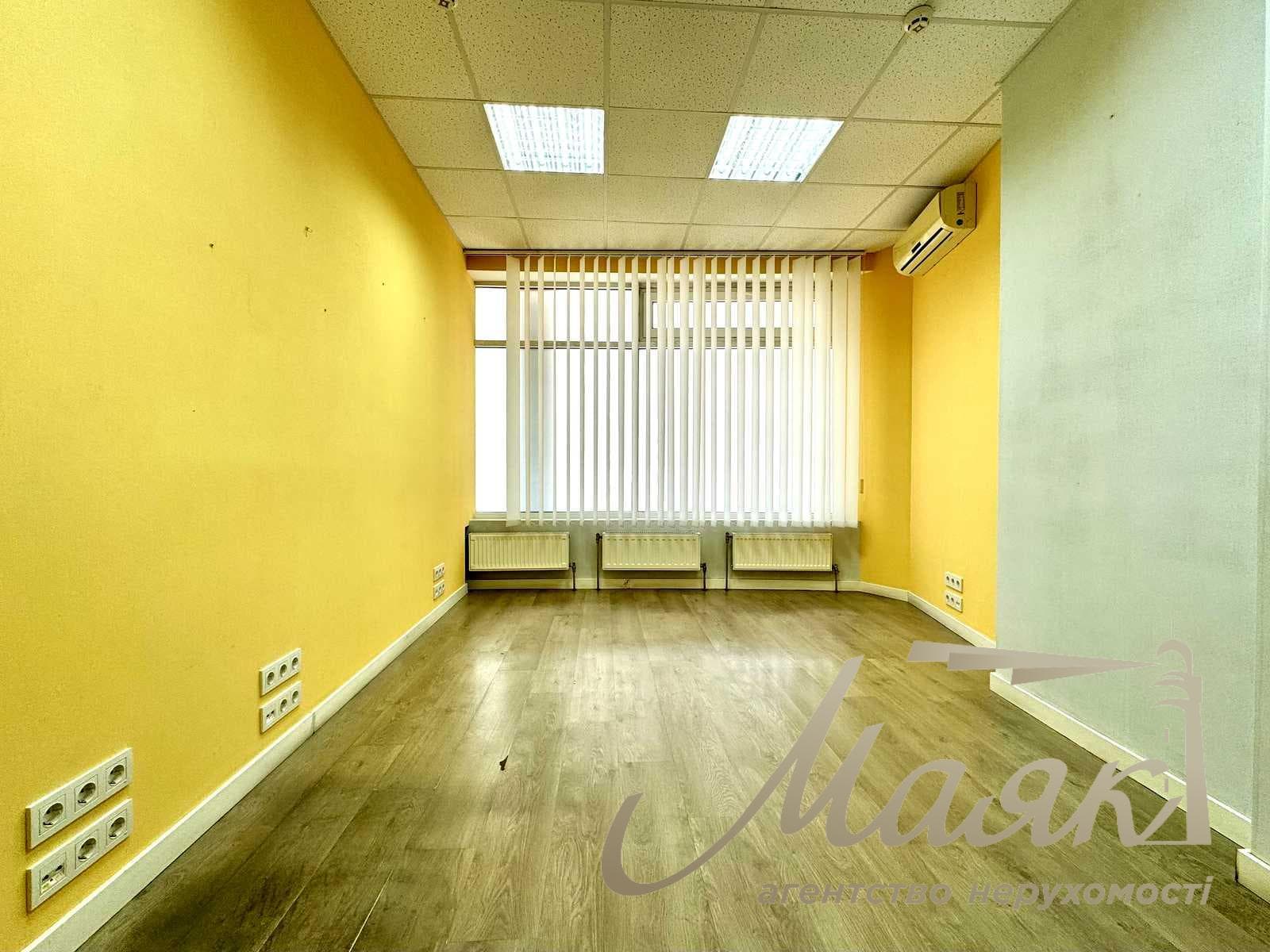 Office for rent: 1st floor, 227 m², 32-B Yevhen Konovalets St., Pechersky District