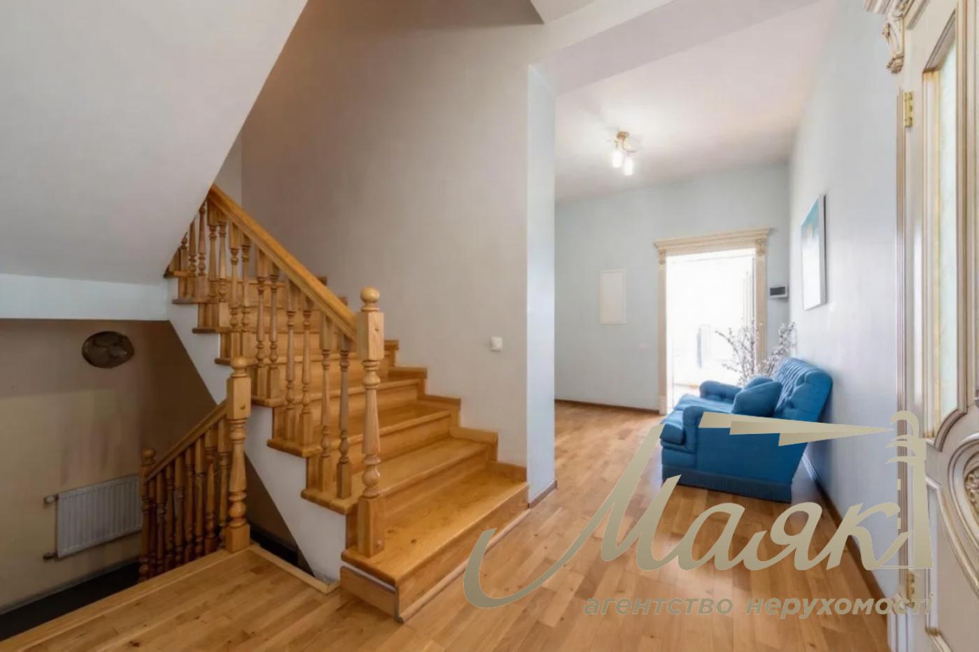 Продажа дома 480м² в Вите-Литовской, Чапаєвка, Голосеевский район, Киев