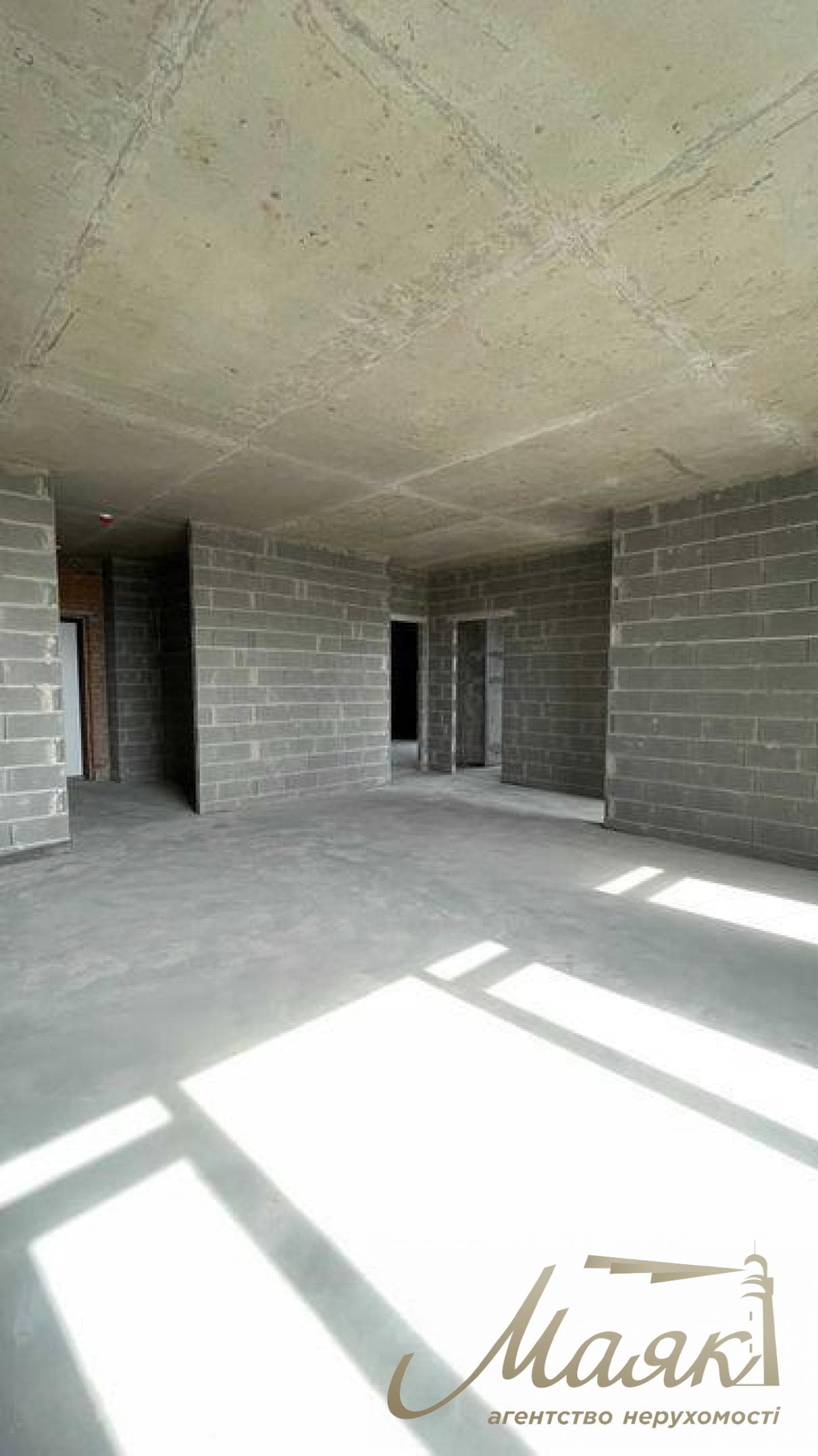 Продаж 4-кімнатної квартири ЖК Трініті, вул. Тютюнника