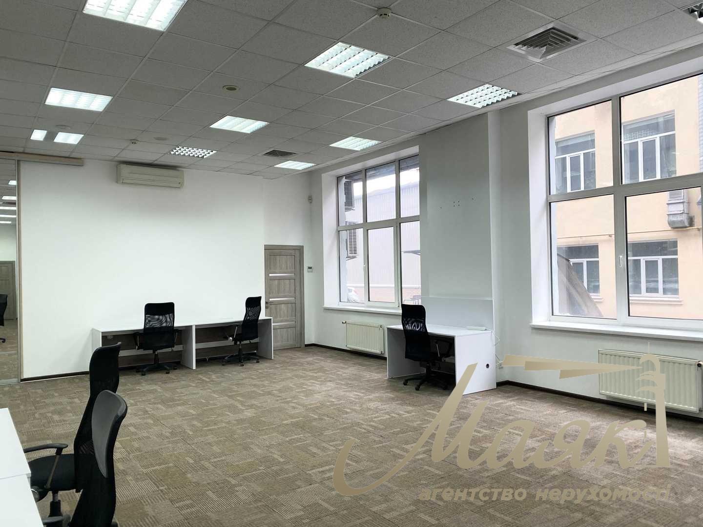 Office for rent 165m2 in BC Business City, Pimonenka 13