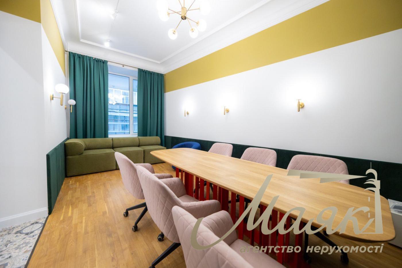 Аренда меблированного офиса 110 кв.м. на ул Владимирская 92