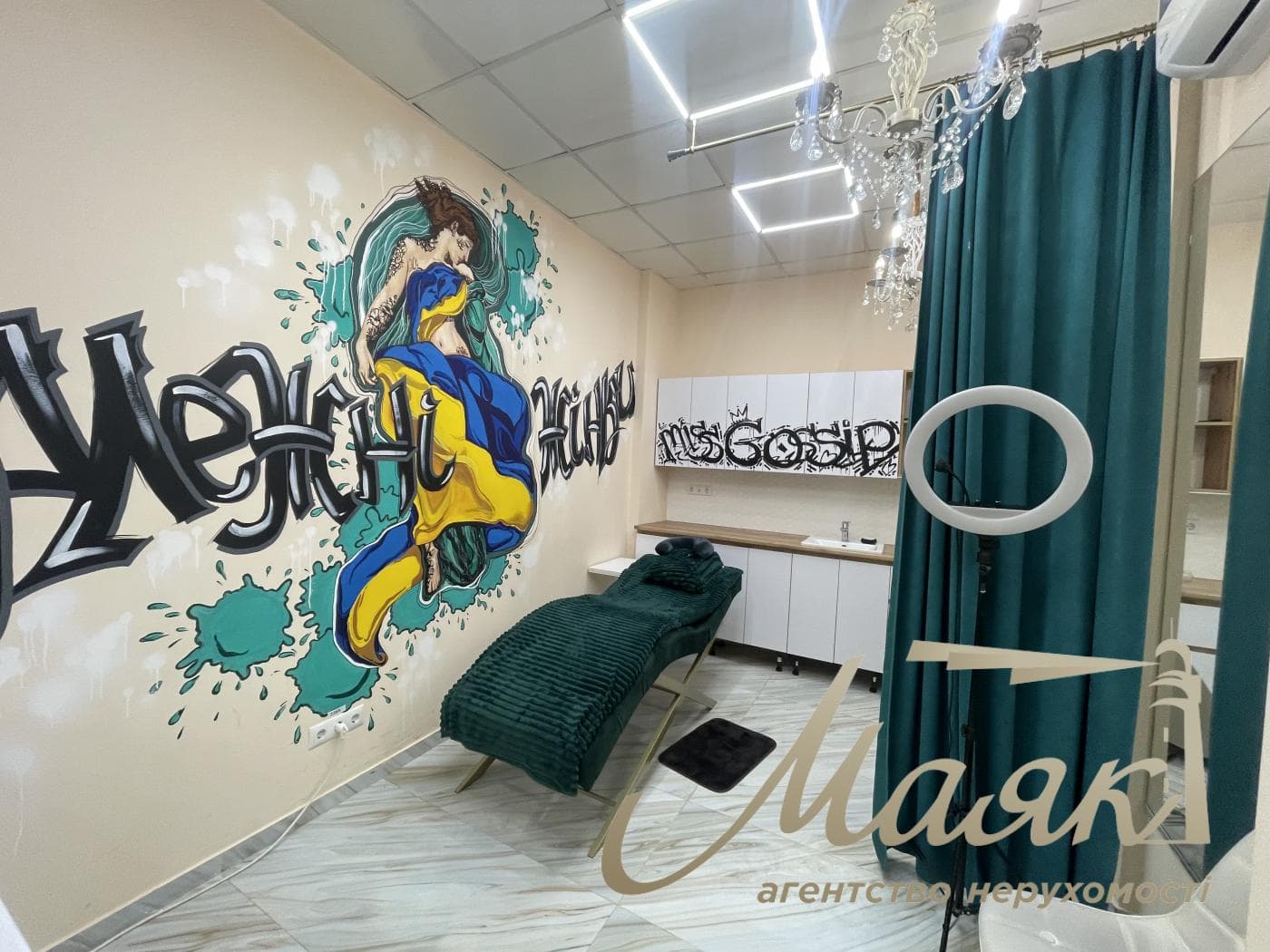 Аренда 90 м .кв. фасадное помещение, Крещатик, Майдан Независимости