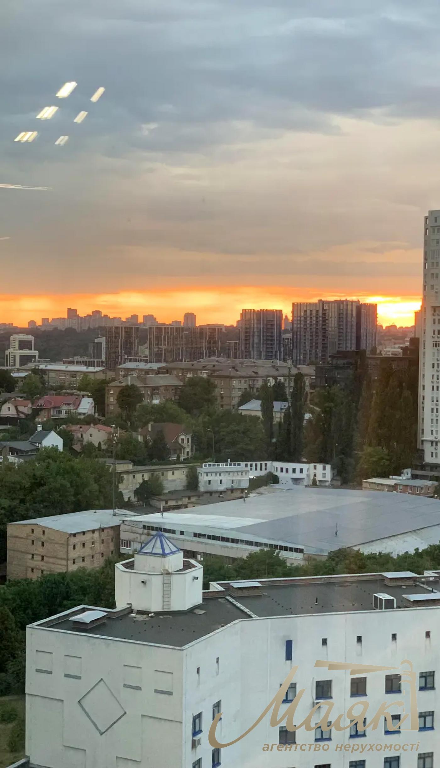 Оренда 2к квартири 70 м², вул. Андрія Верхогляда, ЖК Delmar, Печерськ