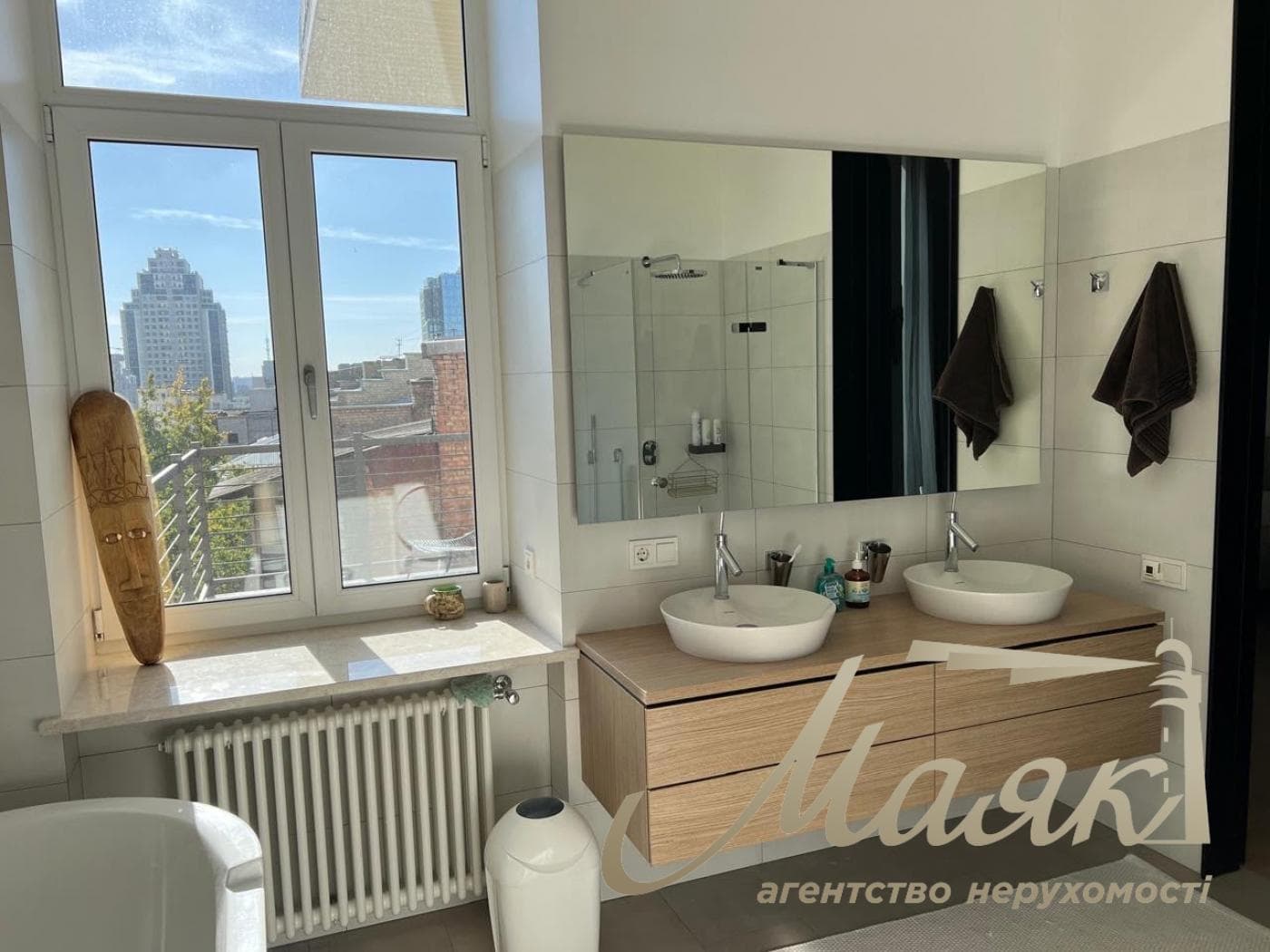 Оренда 5-кімнатної квартири площею 200 м², вулиця Антоновича, 17