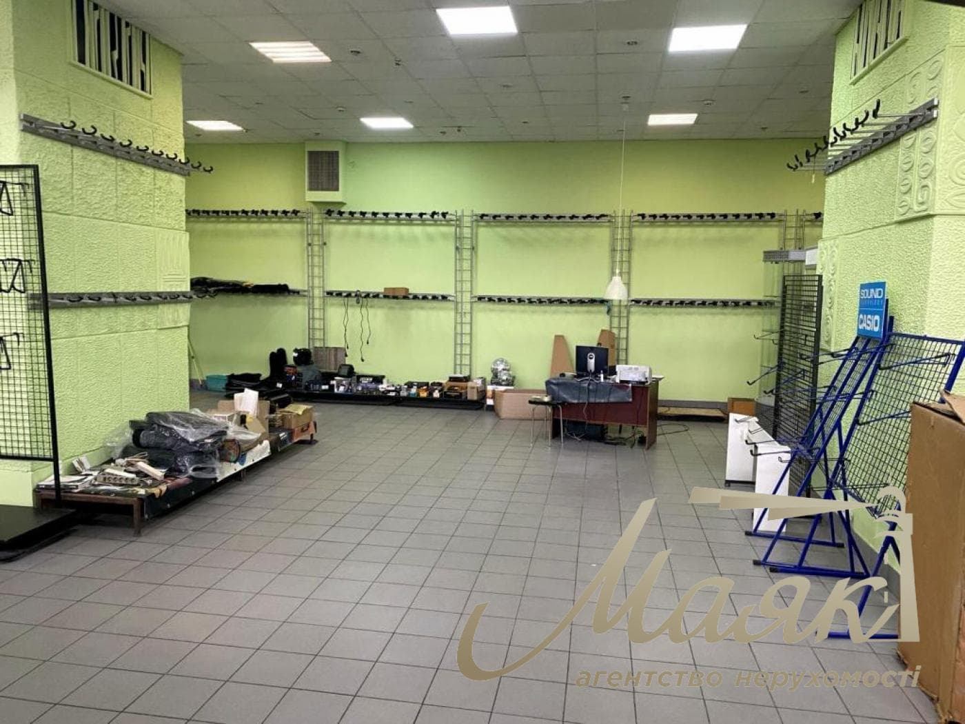 Оренда фасадного приміщення 510 м.кв. Велика Васильківська, метро Либідська