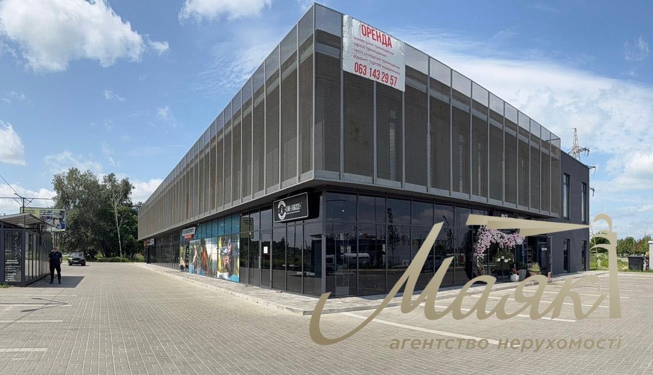 Оренда цокольного поверху 700 кв.м. в торговому центрі в Бучі