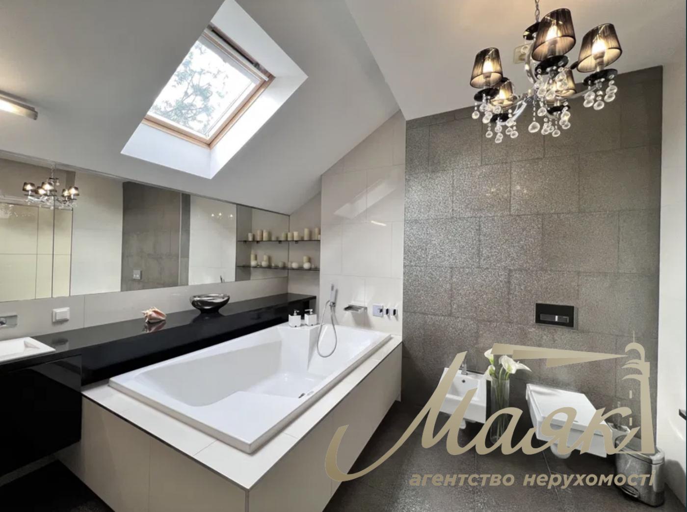 Оренда сучасного будинку Козин, Конча Заспа, з басейном