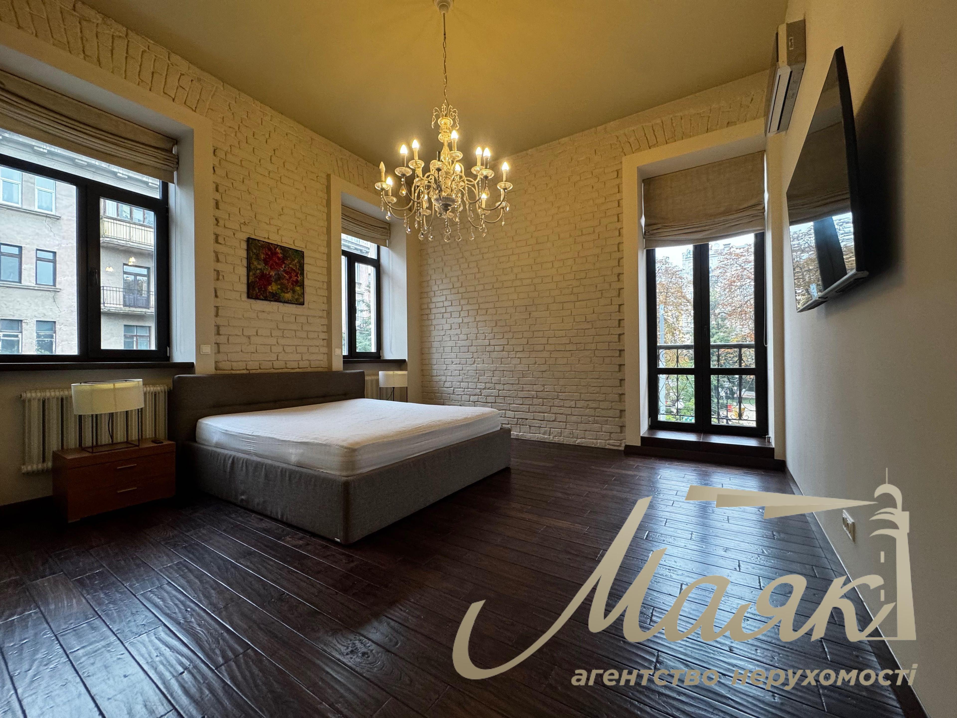 Продажа 3-комнатных апартаментов, 76 м², ул. Лысенко, 1, район Золотые Ворота, Киев