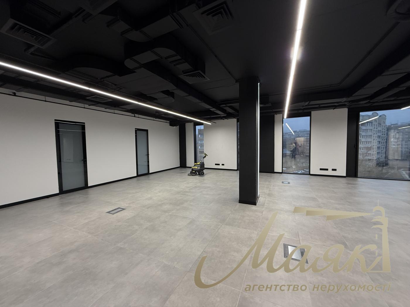 Office for rent 800 m2, BC Gloria Park, Goloseevo