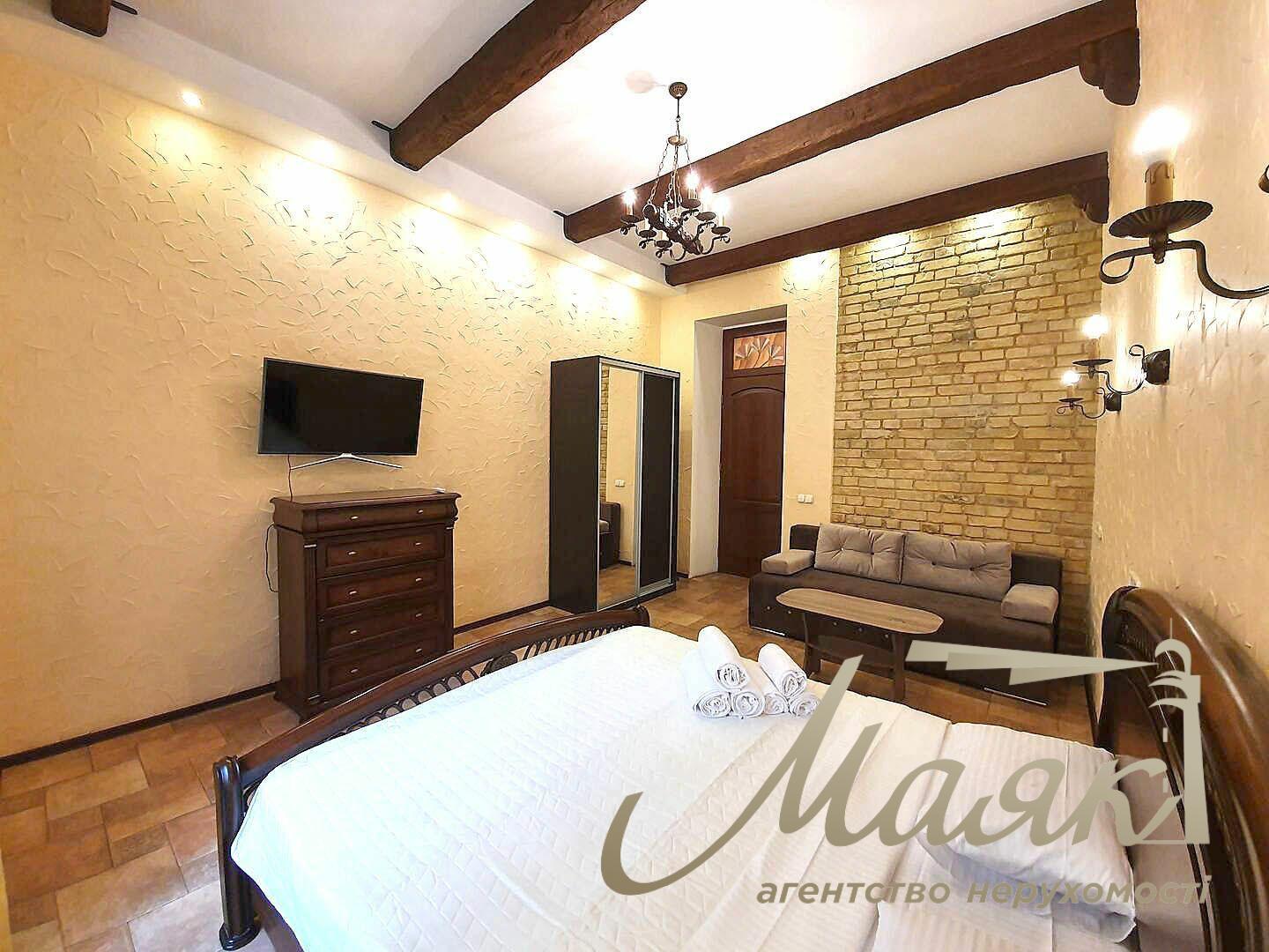 Аренда 2-х комнатной квартиры по ул.Малая Житомирская 16\3, Центр