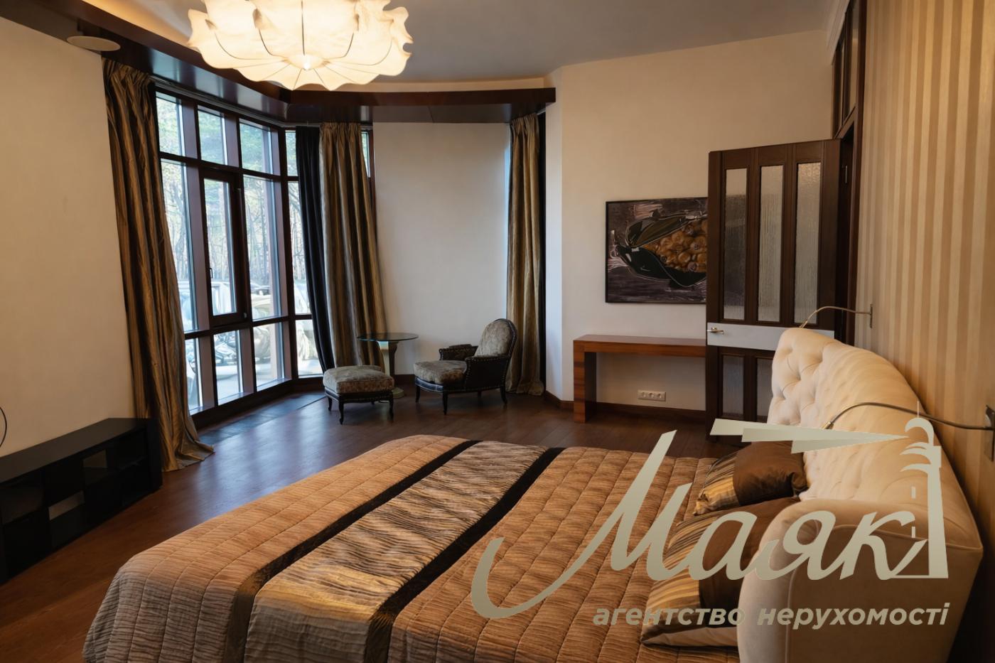 Оренда будинку в Плютах, Обухівський напрямок, 435 м², 28 соток, SPA-зона.