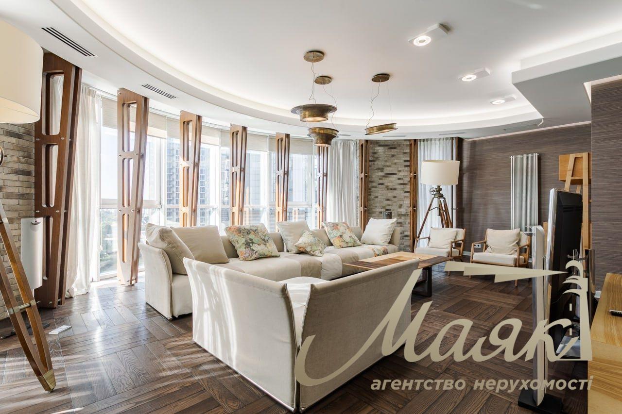 Rent 5-room apartment Residential Complex Novopecherskie Lipki, Verkhoglyada str.