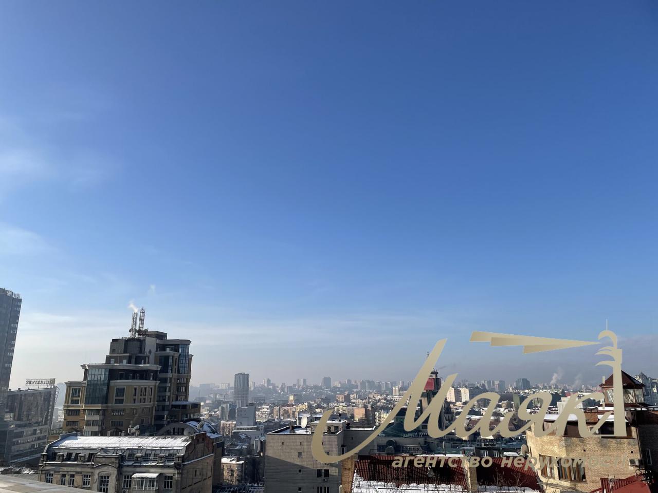 Продаж 3х кімн. квартири 211 м2 + тераса по вул. Круглоуніверситетська, 18/2, Хрещатик, Липки