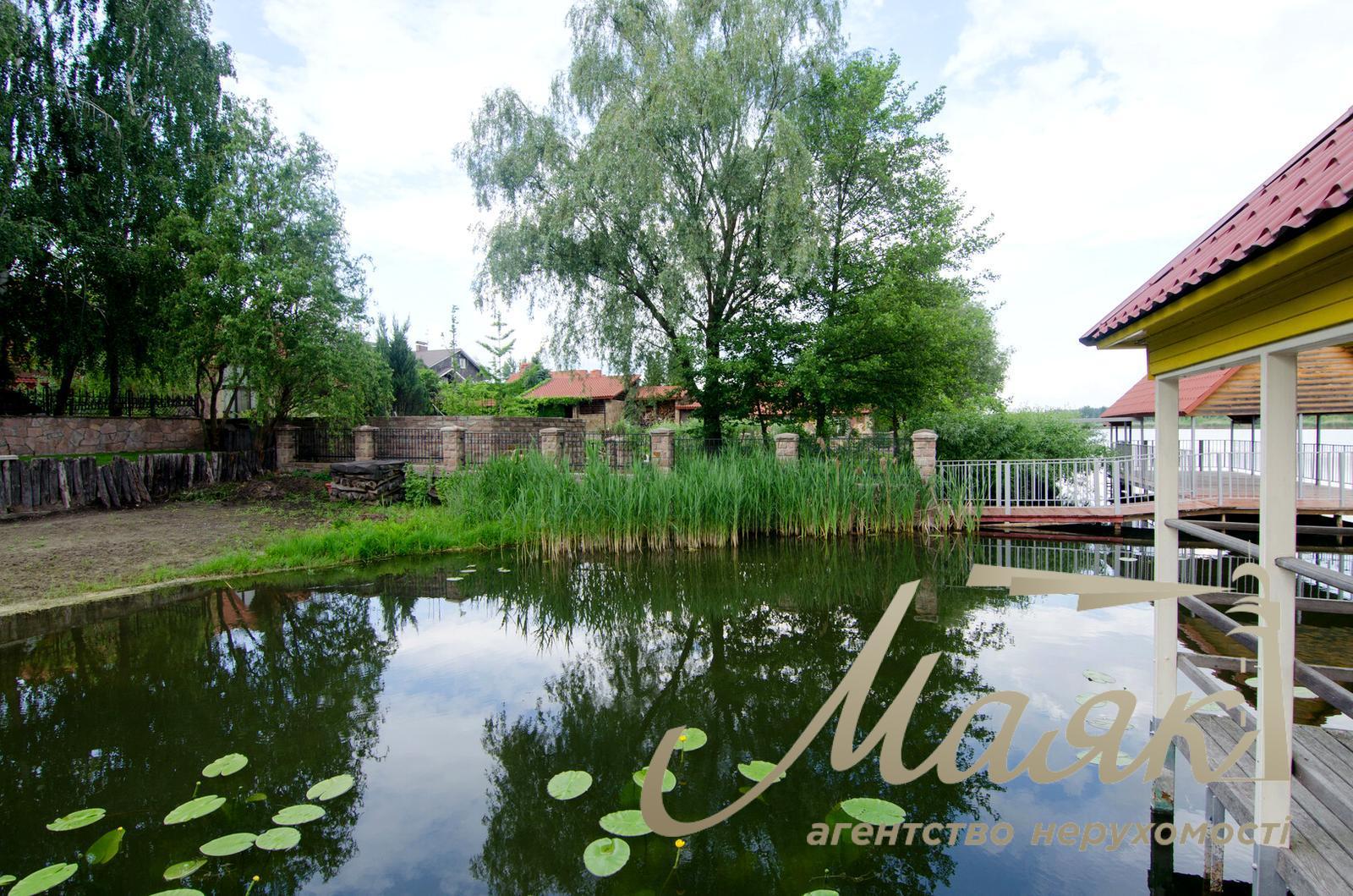 Оренда 2х-поверхового будинку 200 м² с. Нові Безрадичі (Романків), Новообухівська траса, Київська область, Обухівський район.