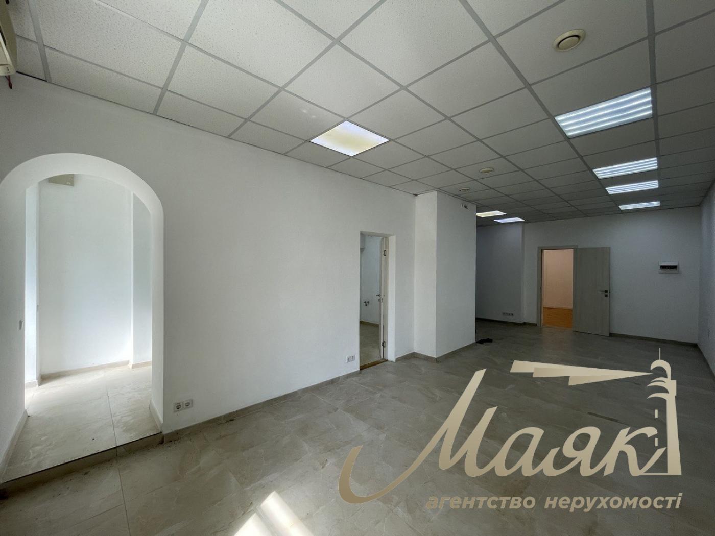 Rent of facade premises 75 sq.m, Antonovycha st. 157. Center. Kyiv