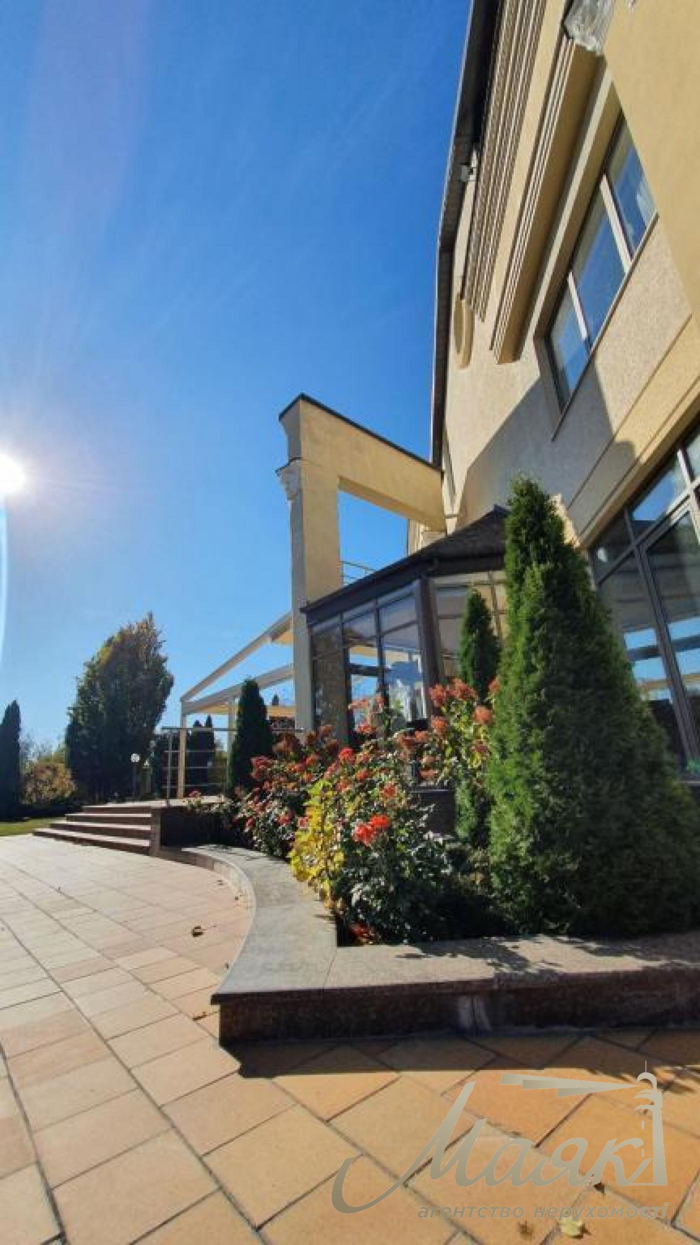 Sale of house 700m2 Kozin