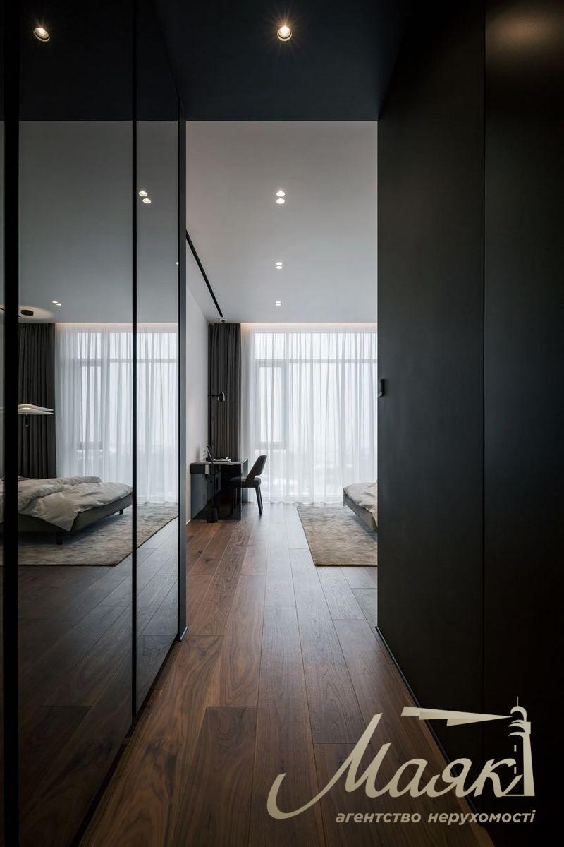 Rent of apartment 309m2 in club house Diamond Hill, Ivana Mazepy (Yanvarskogo Vosstaniya) st., 11b