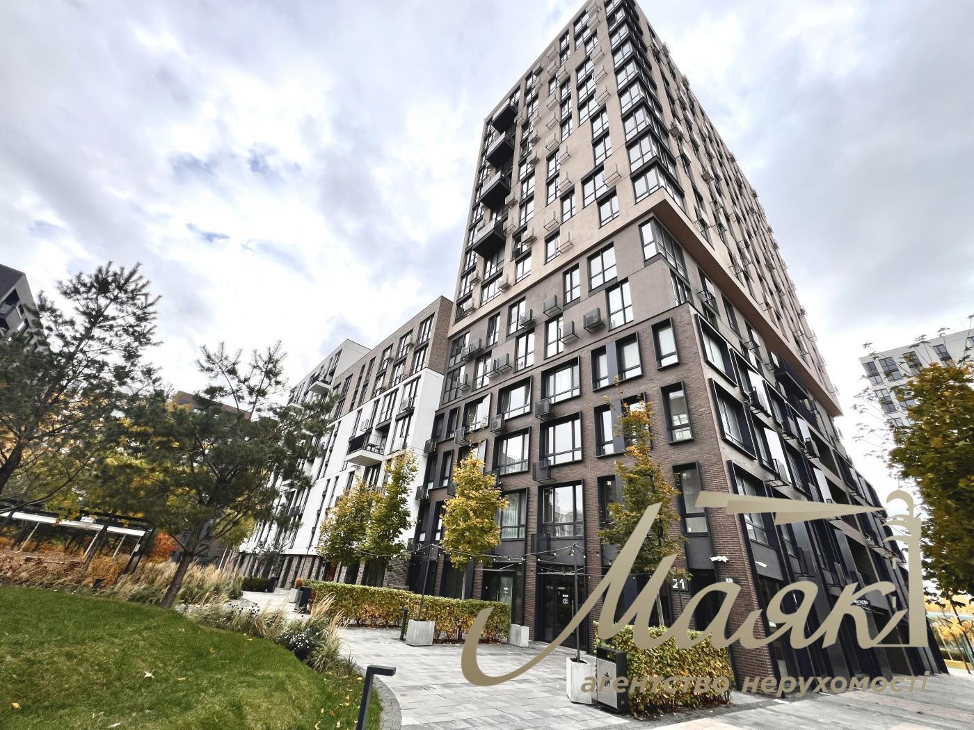 Аренда фасадного помещения 89м2, ЖК Файна Таун