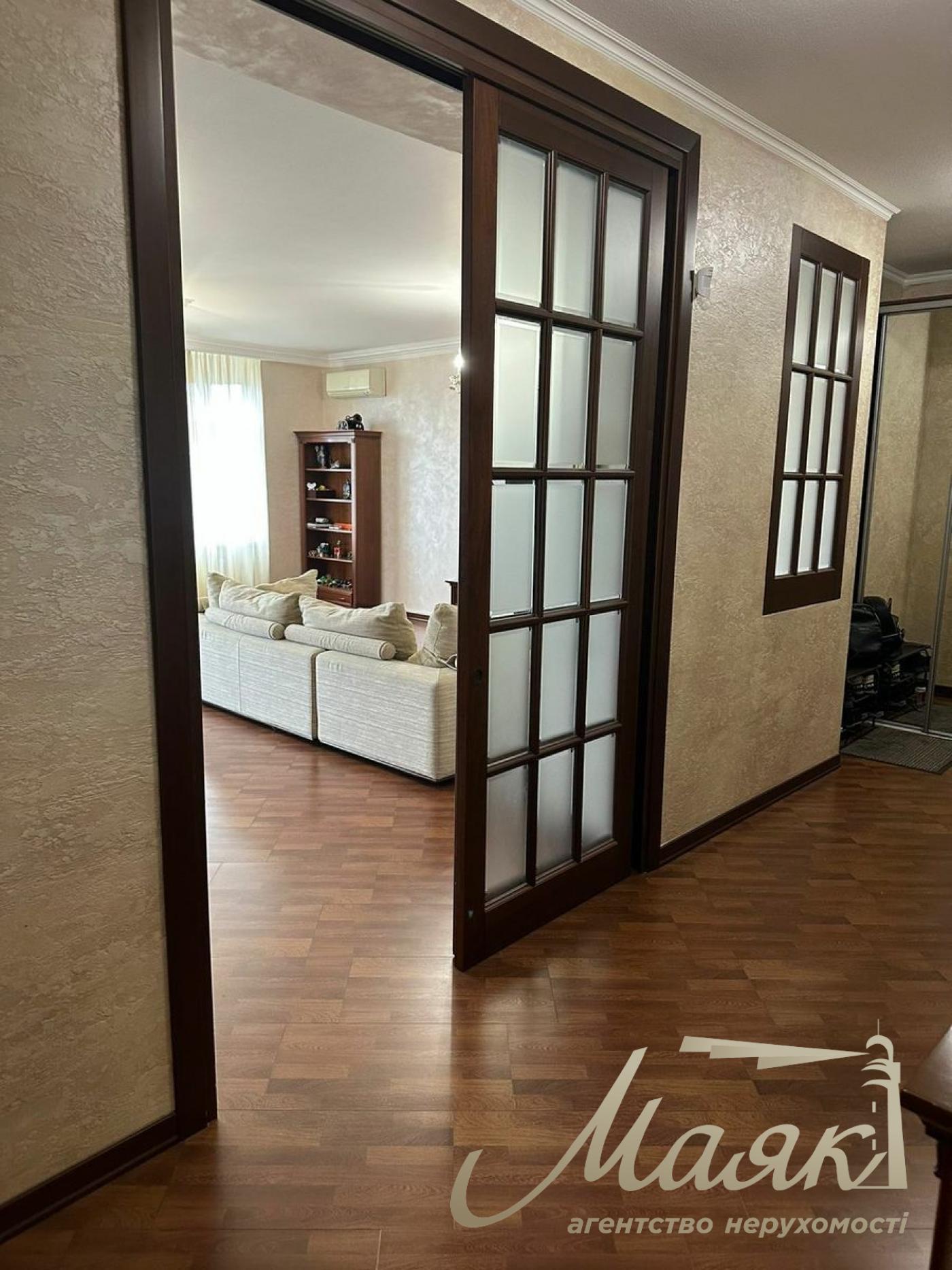 Продаж 4к квартири вул. Кловський Узвіз, Печерськ