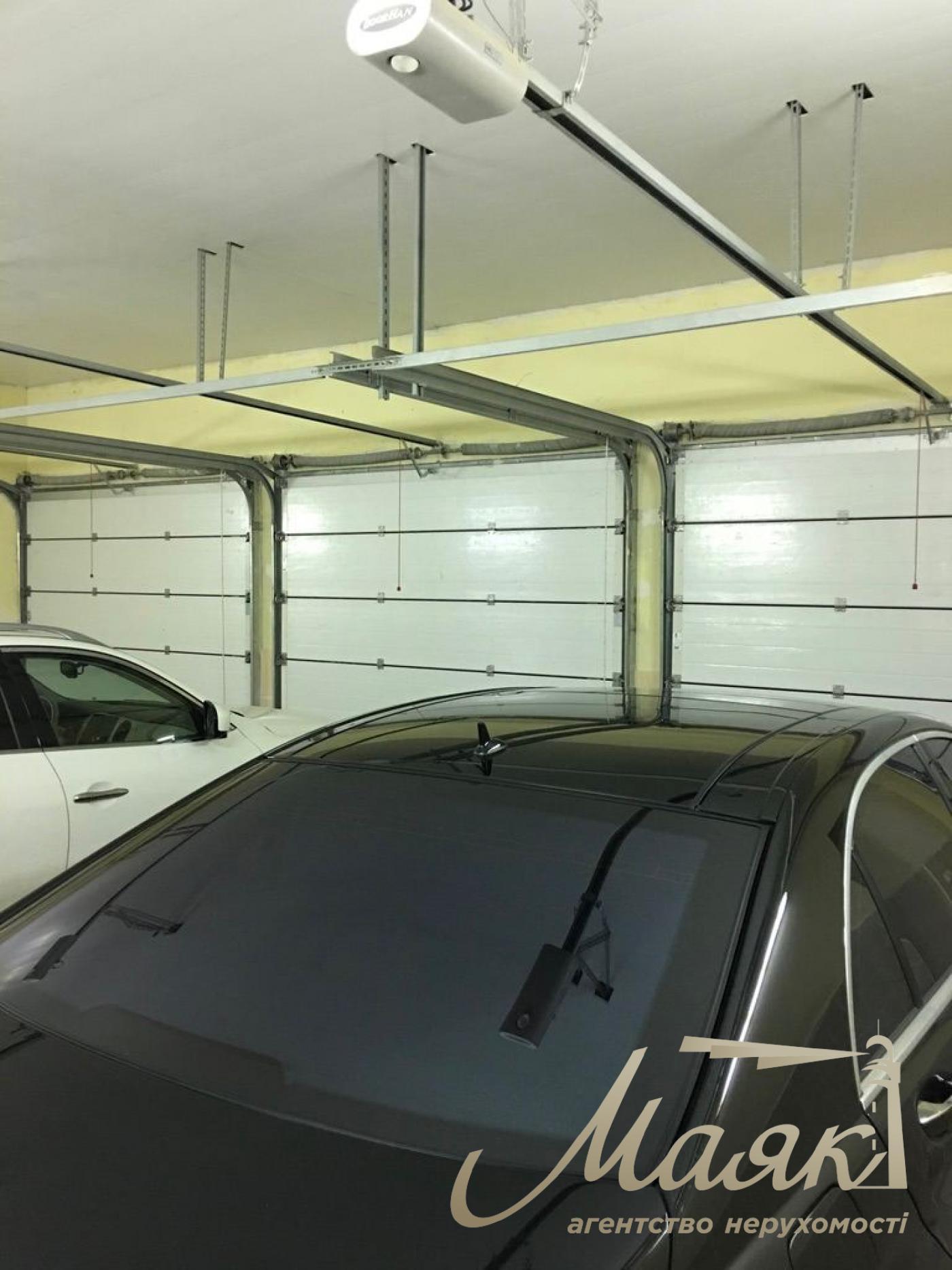 House for sale 1000 m2 Gostomel