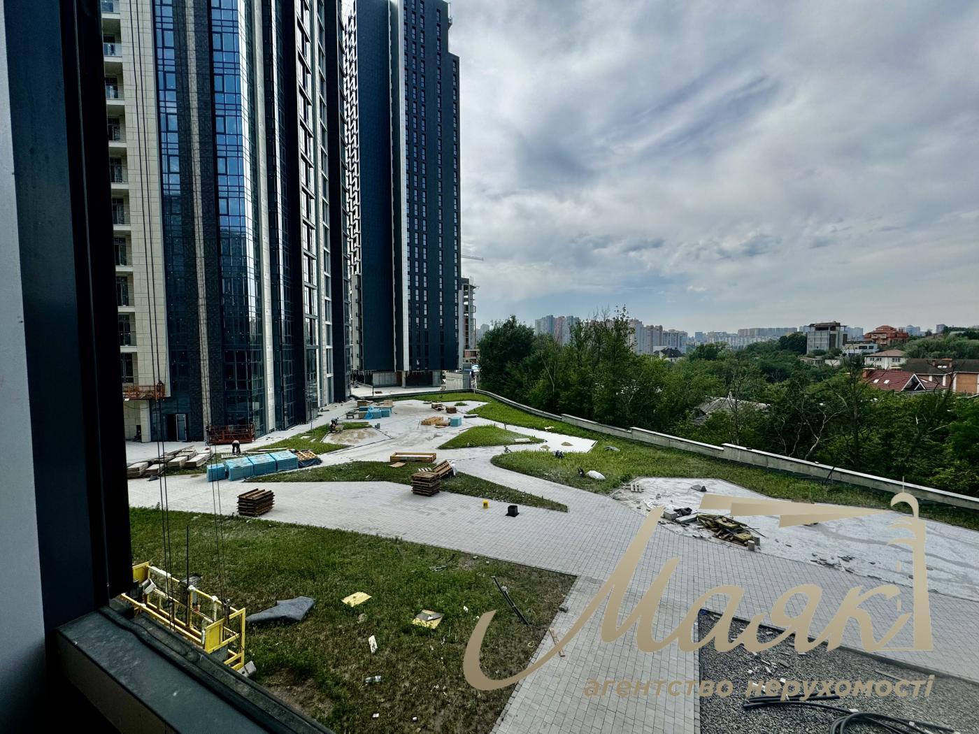 Sale of commercial premises residential complex Novopecherskie Lipki