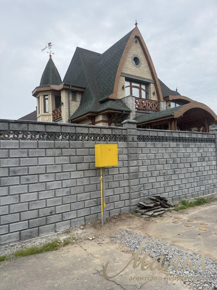 Продаж будинку площею 298 м² з чорновим ремонтом, 8 соток землі на березі Дніпра, Оболонь, кооператив «Чорнобилець»