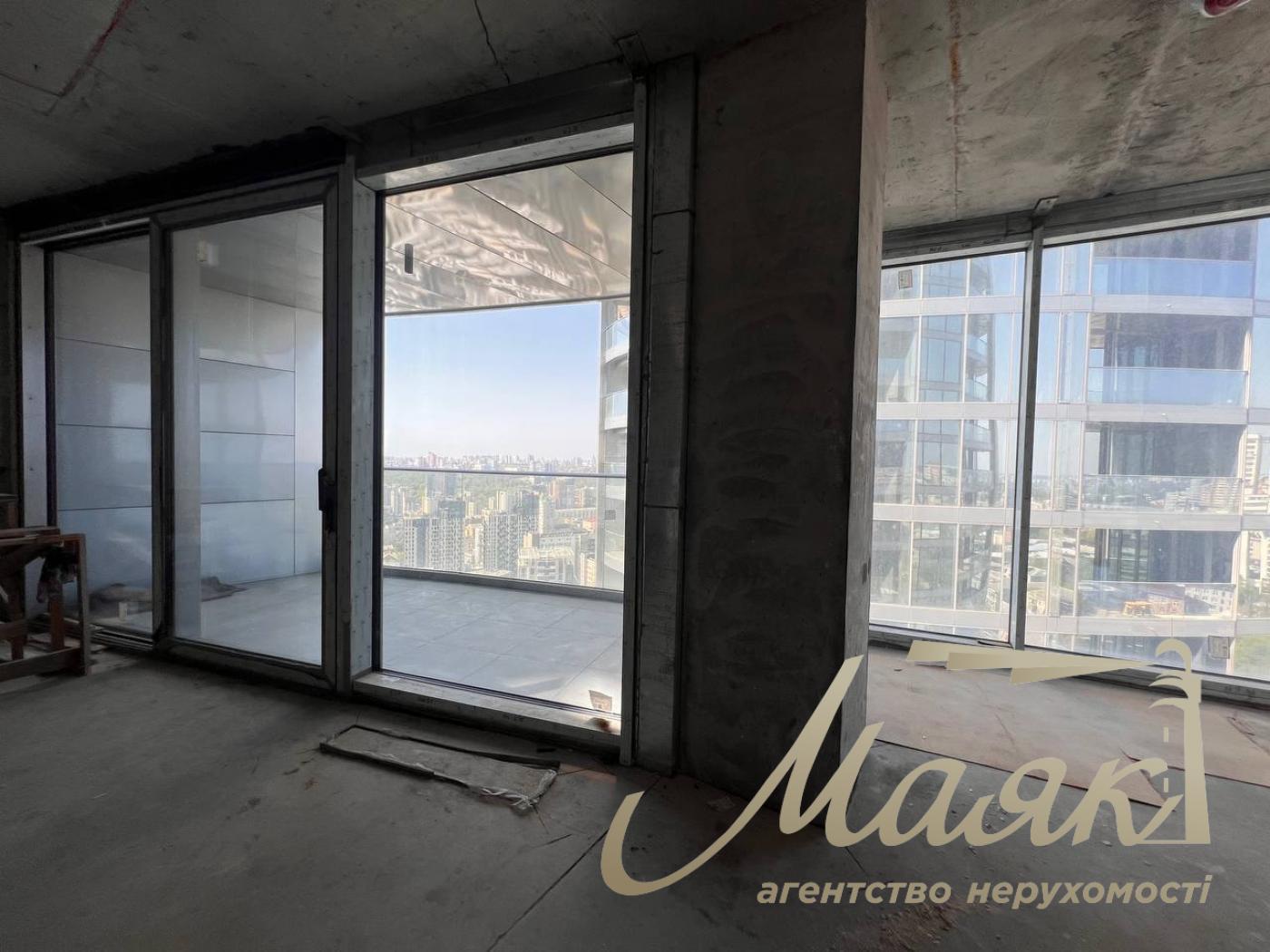 Продаж видової 1-ї кімнатної квартири, 63 м3 у ЖК Taryan Towers