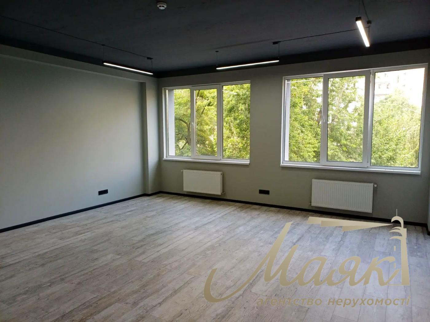 Оренда офісу 940м2 по вул.Преображанська 25, Солом'янський район.