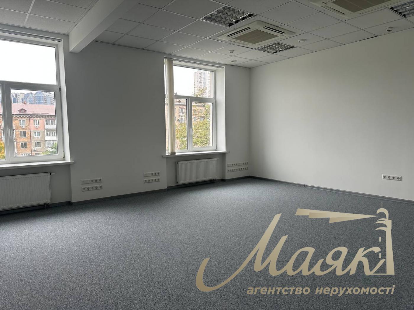 Аренда офиса 520м2 по ул.Михновского, Зверинецкая