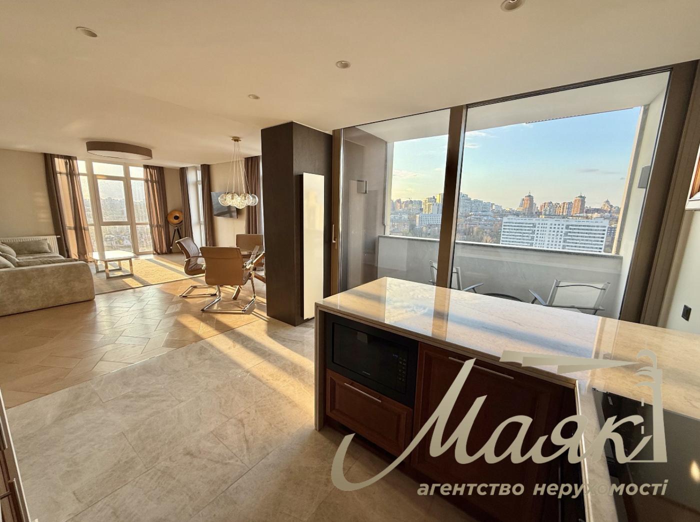 Аренда 1к 80м квартиры в ЖК Подвисоцкий, Печерский район