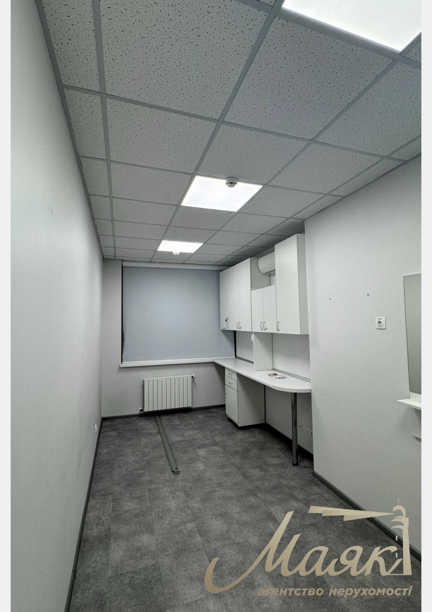 Оренда фасадного приміщення