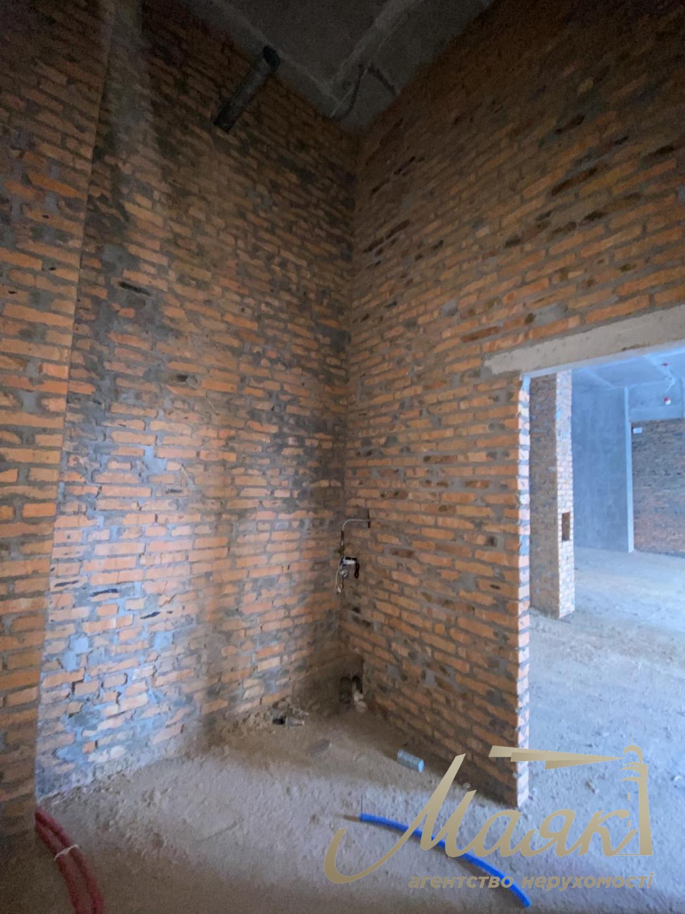 Sale of commercial premises (136m2) residential complex Novopecherskie Lipki, Dragomirova st., 19A