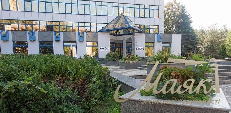 Аренда офисного помещения 636 м2 в БЦ, метро Голосеевская