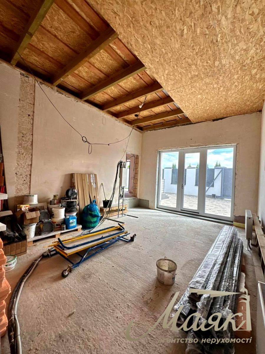 Продаж будинку площею 200 м² у смт Козин на вул. Олексіївській, Обухівський напрямок, Київська область
