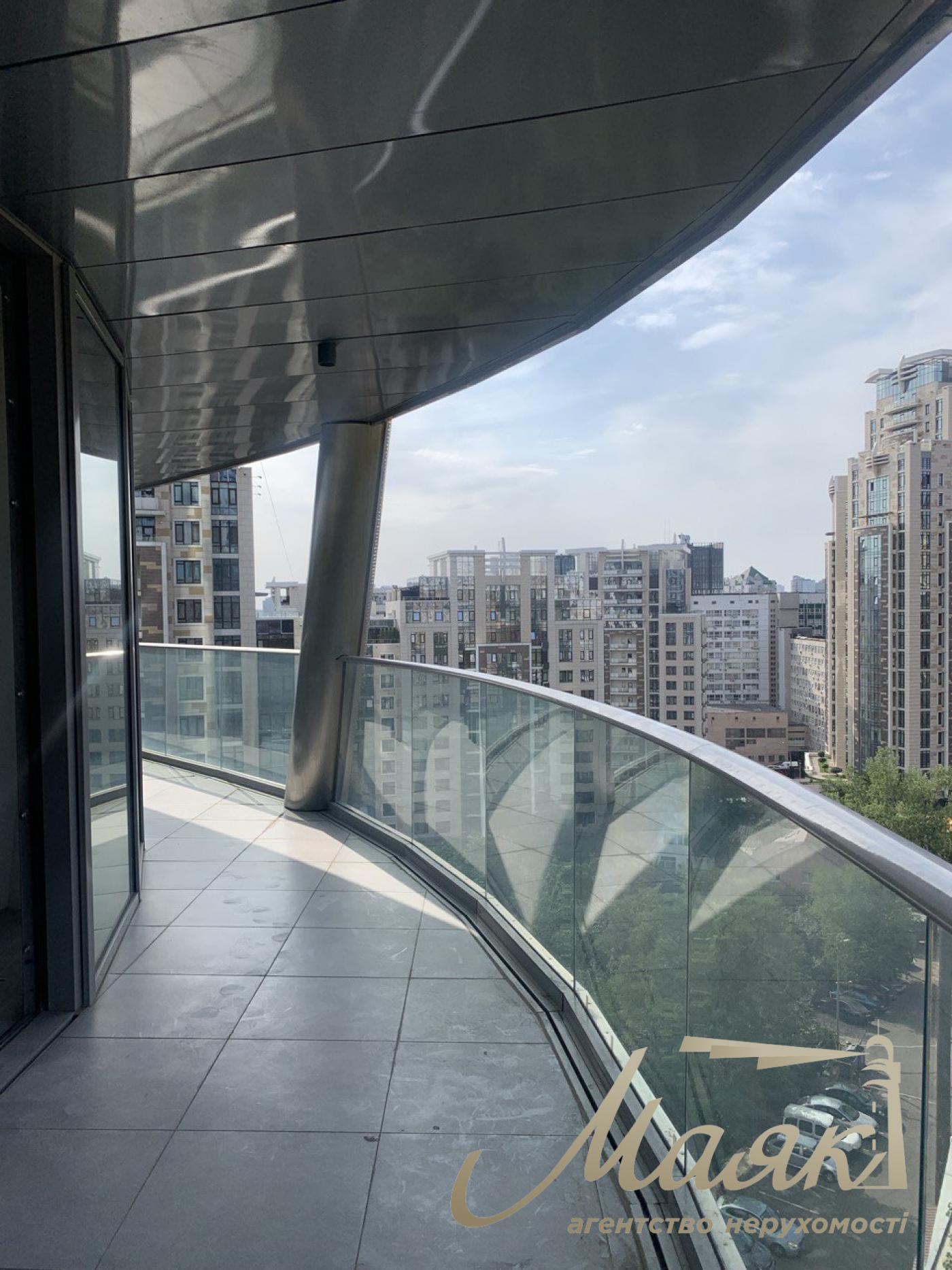 Продажа 2к 116.3 м2 квартиры ЖК Тариан Таверс, ул. Патриса Лумумбы