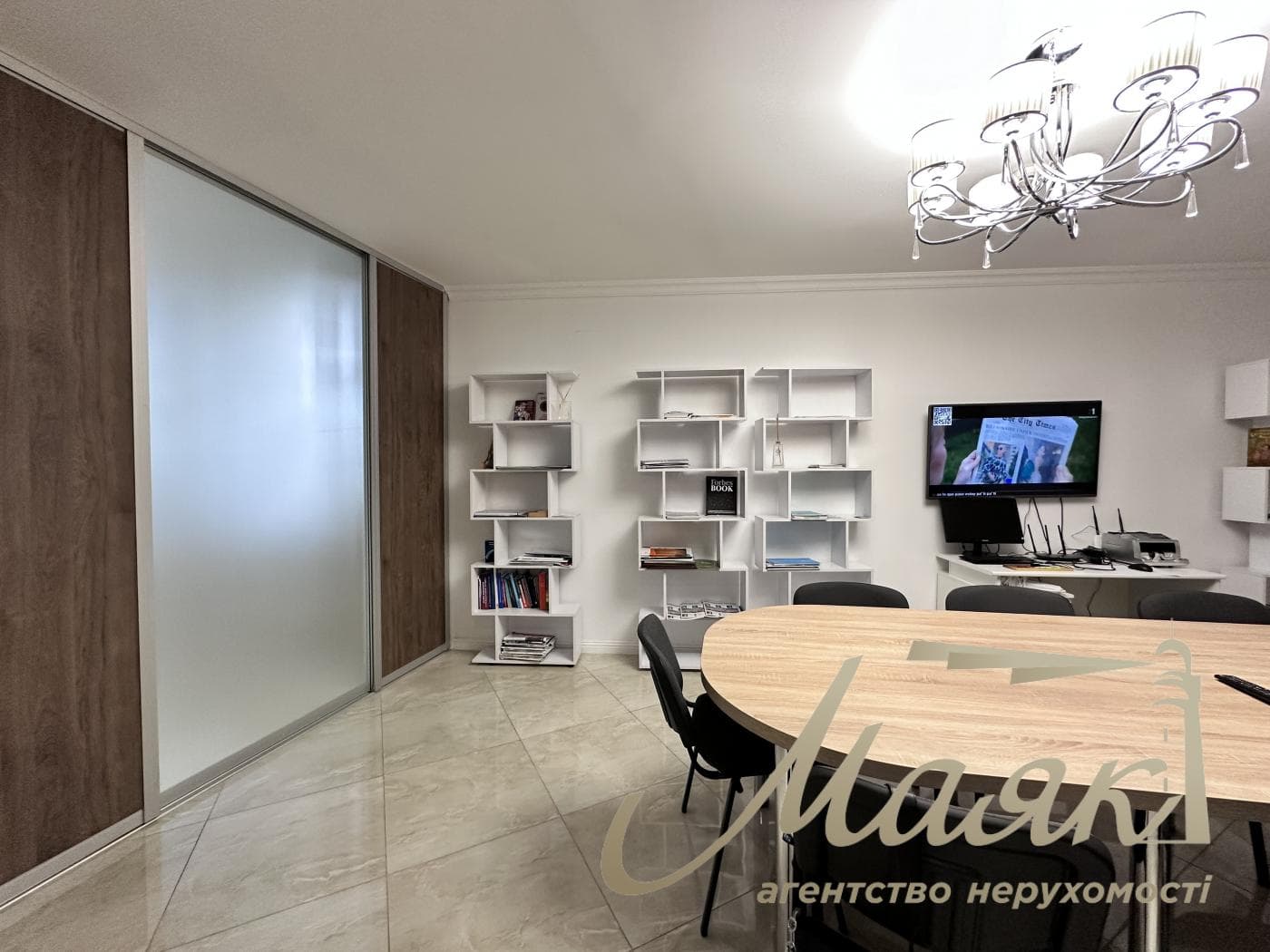 Продаж офісного приміщення площею 103 м², ЖК Botanic House, Печерськ