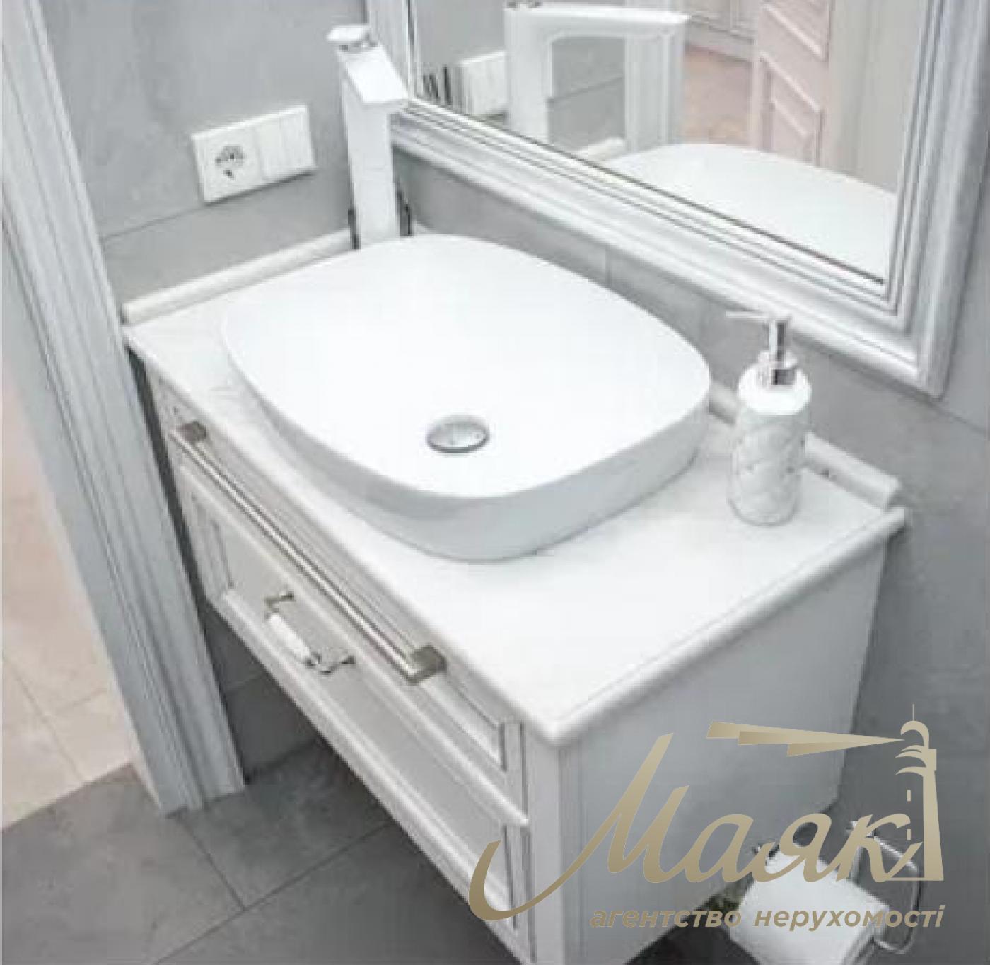 Продаж 4к квартири провулок Лабораторний, Печерськ