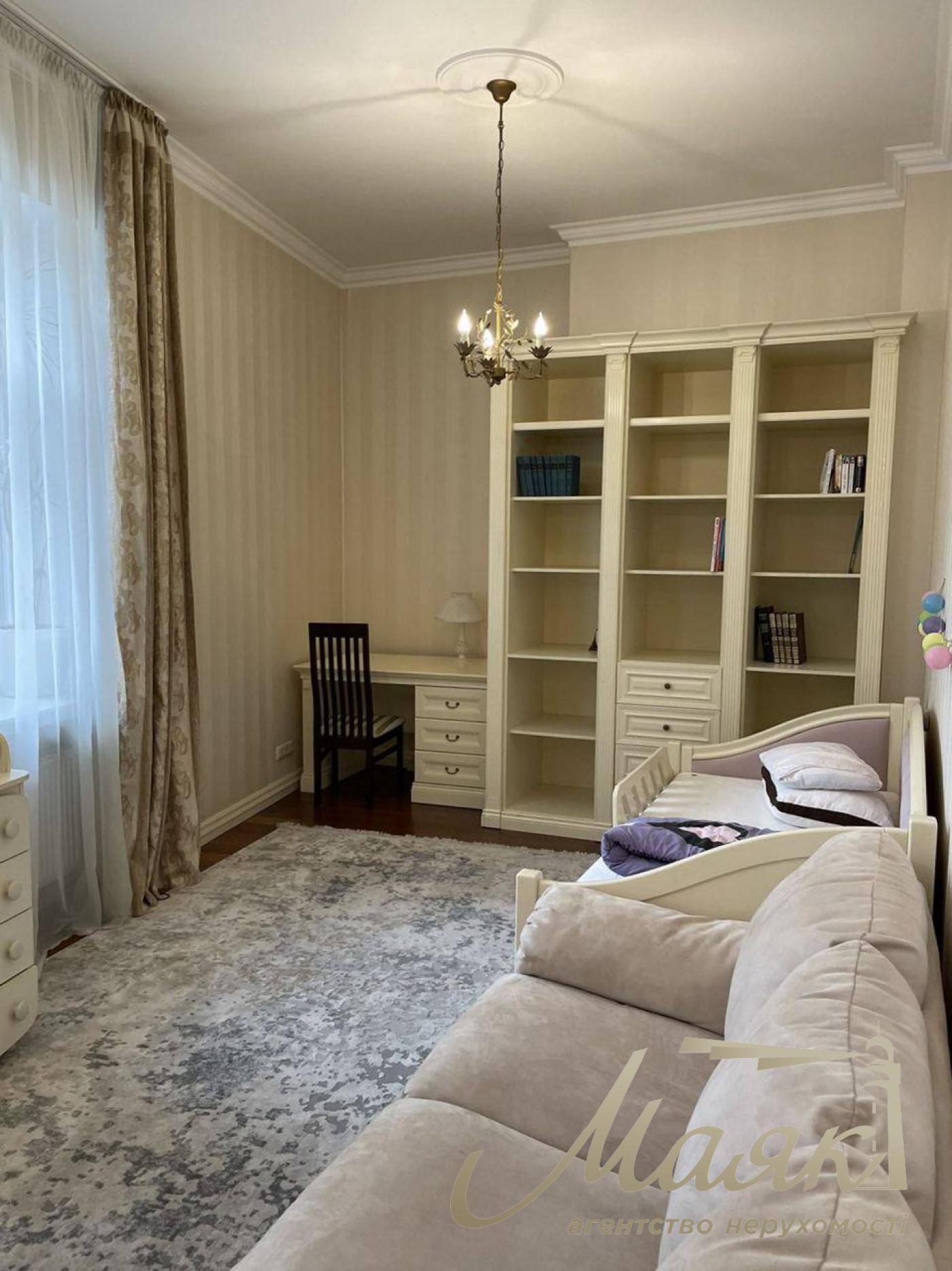 Rent 3-room apartment st. Saksaganskogo 63, Center