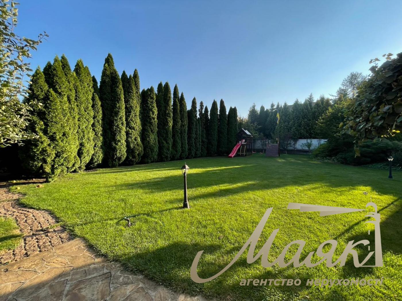 Продаж будинку 550м2 у с. Крюківщина, під Києвом