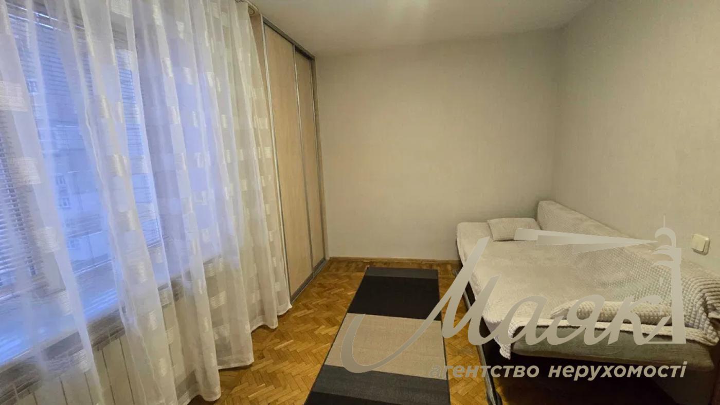 Rent 4-room apartment for rent on Antonovycha, Center, Kyiv