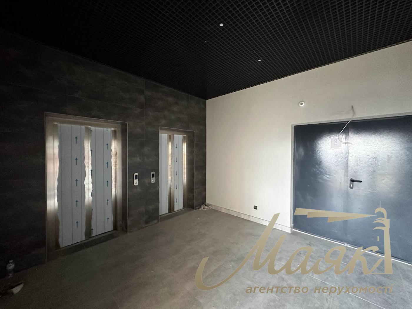 Продаж будівлі Трініті, 6 500м2, вул. Товарна, Пчерськ