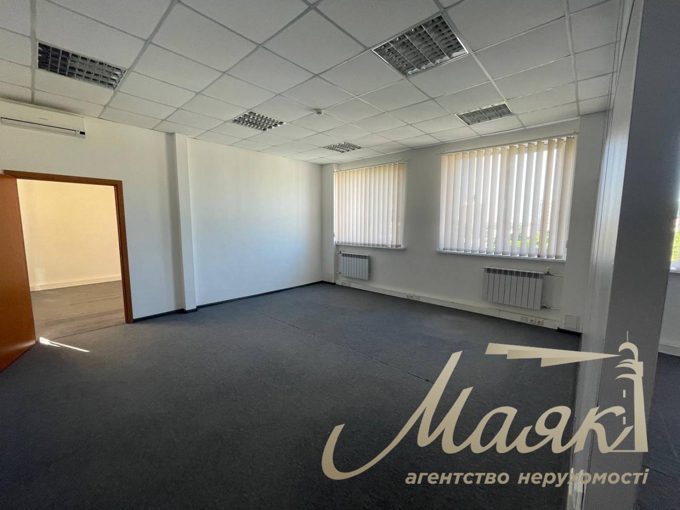 Аренда офисного помещения 190м2 в центре, Лукьяновка