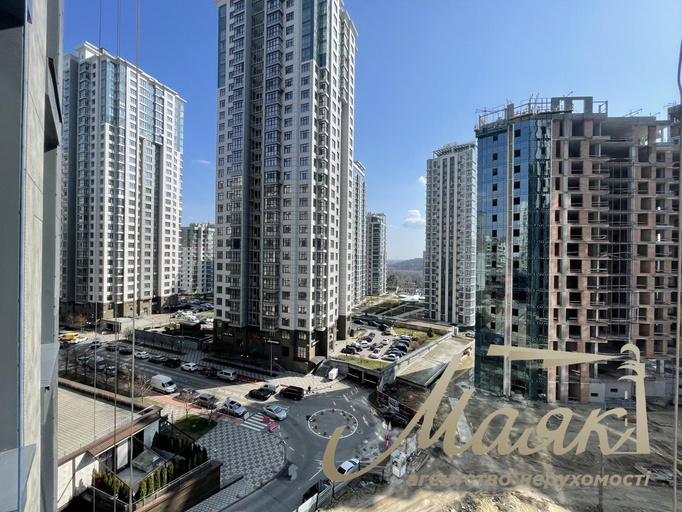 Продаж 3-х кімнатної квартири, 133 м2 у ЖК Новопечерські Липки Драгомирова 7 черга