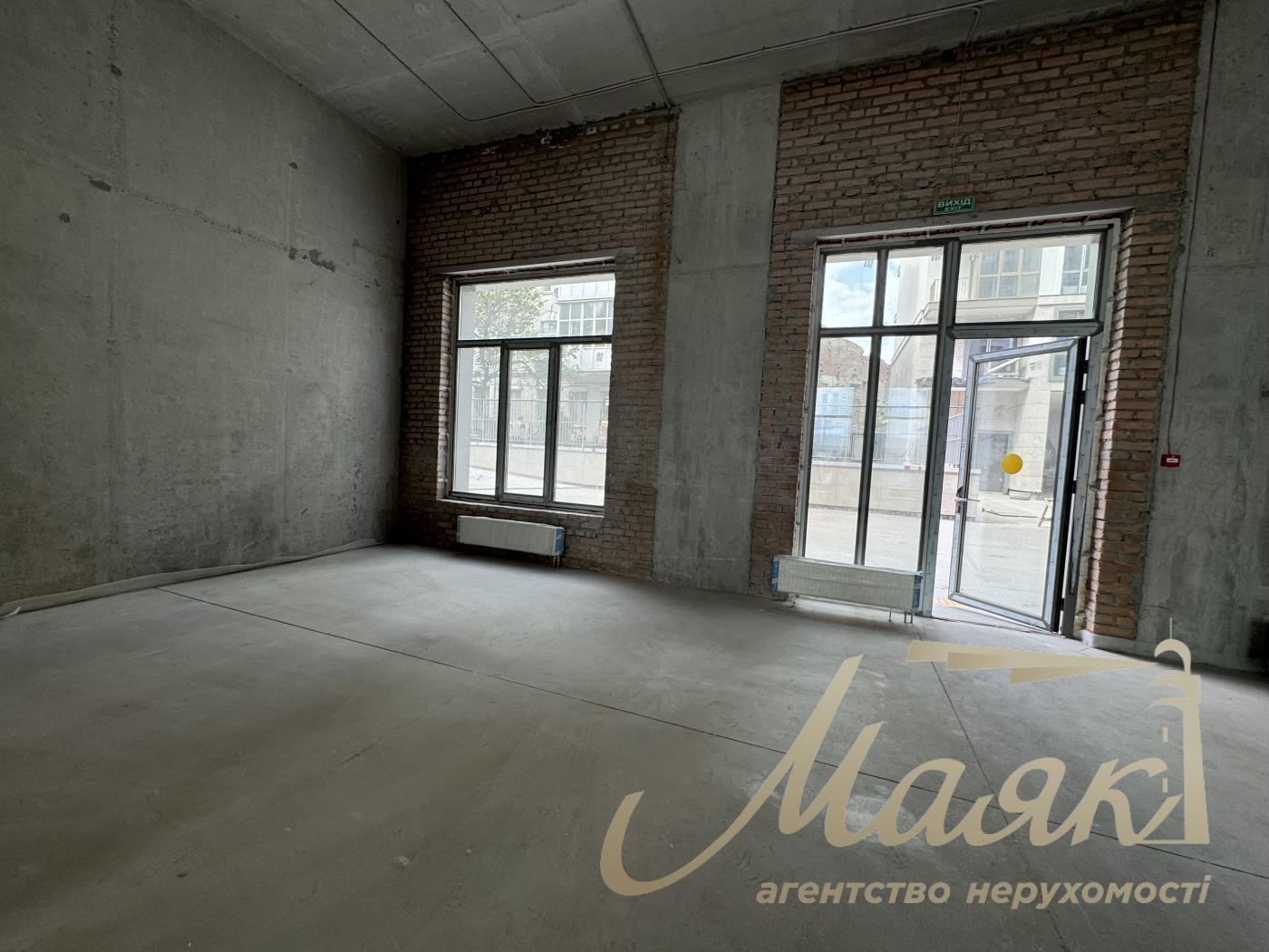 Аренда фасадного помещения 130м2, клубный дом Illinsky House.